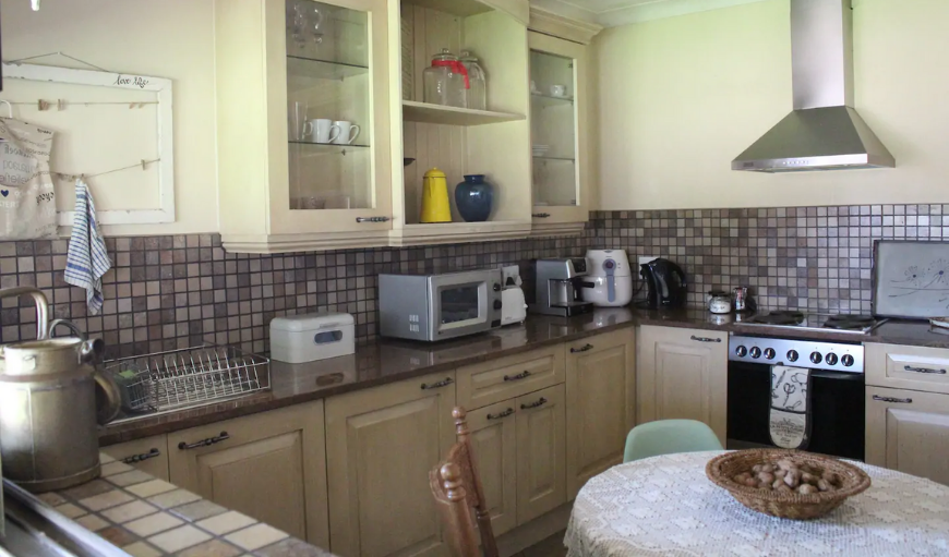 Apartment Kitchen