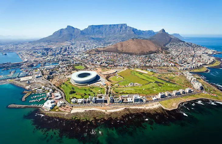 Top 10 Tourist Attractions in South Africa - Featured Image